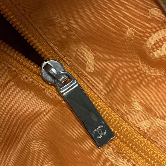 Auth CHANEL Cambon Line Medium Tote - Beige Dark yellow Lambskin Patent Leather - Picture 14 of 16